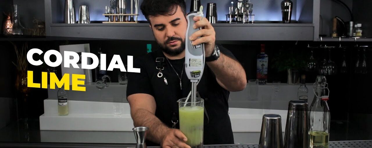 Aprenda a fazer um Cordial Lime e drink Vorus Gimlet | Bartender Store