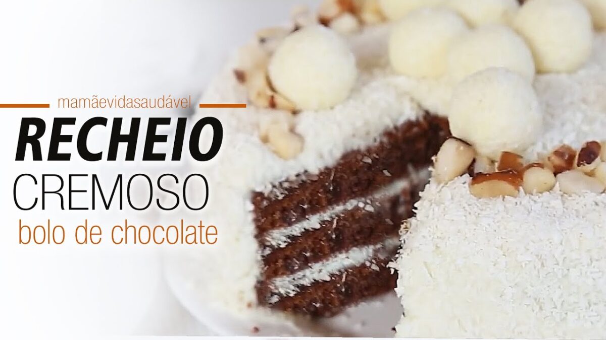 Visão  Receita de bolo de chocolate e ovos com calda de